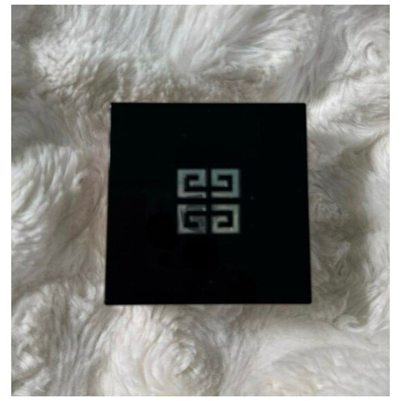 NEW Givenchy - Prisme Libre Popeline Momosa Mini [Original Formula] - Picture 3 of 3